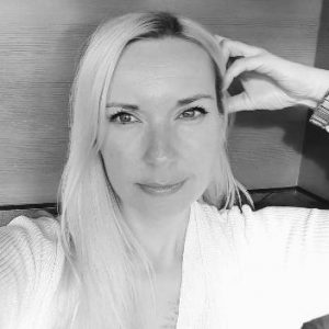 alise millls headshot